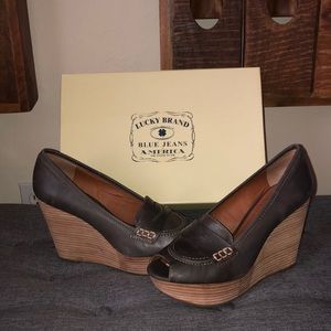 COPY - Lucky Brand peep toe wedge/platform